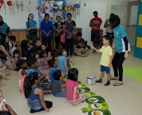 TheVeryHungryCaterpillarEvents2015_CF@Tampines_10