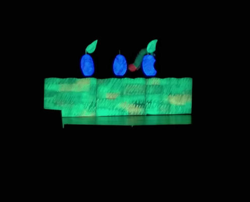 theveryhungrycaterpillar-childfirst-KAP-05
